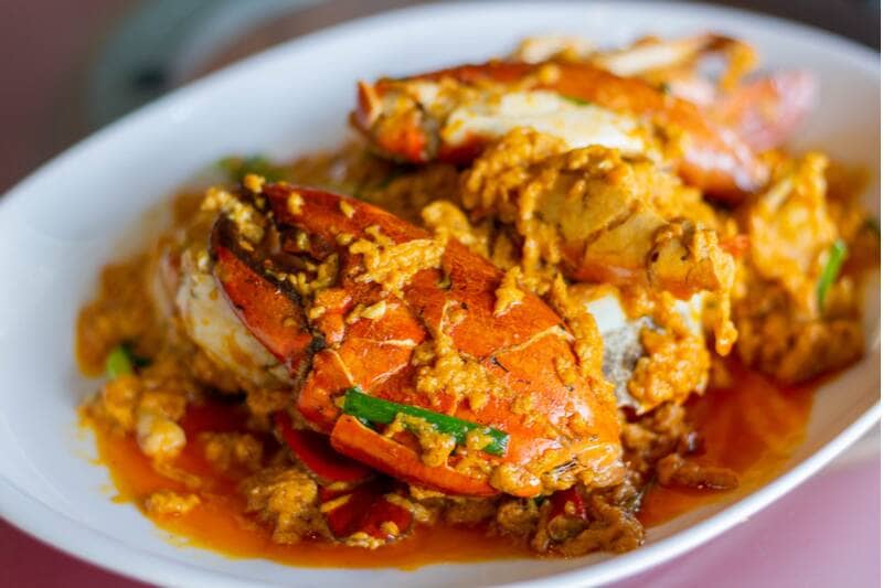 Traditional Sri Lankan crab curry made with fresh crab, coconut milk, and aromatic local spices
