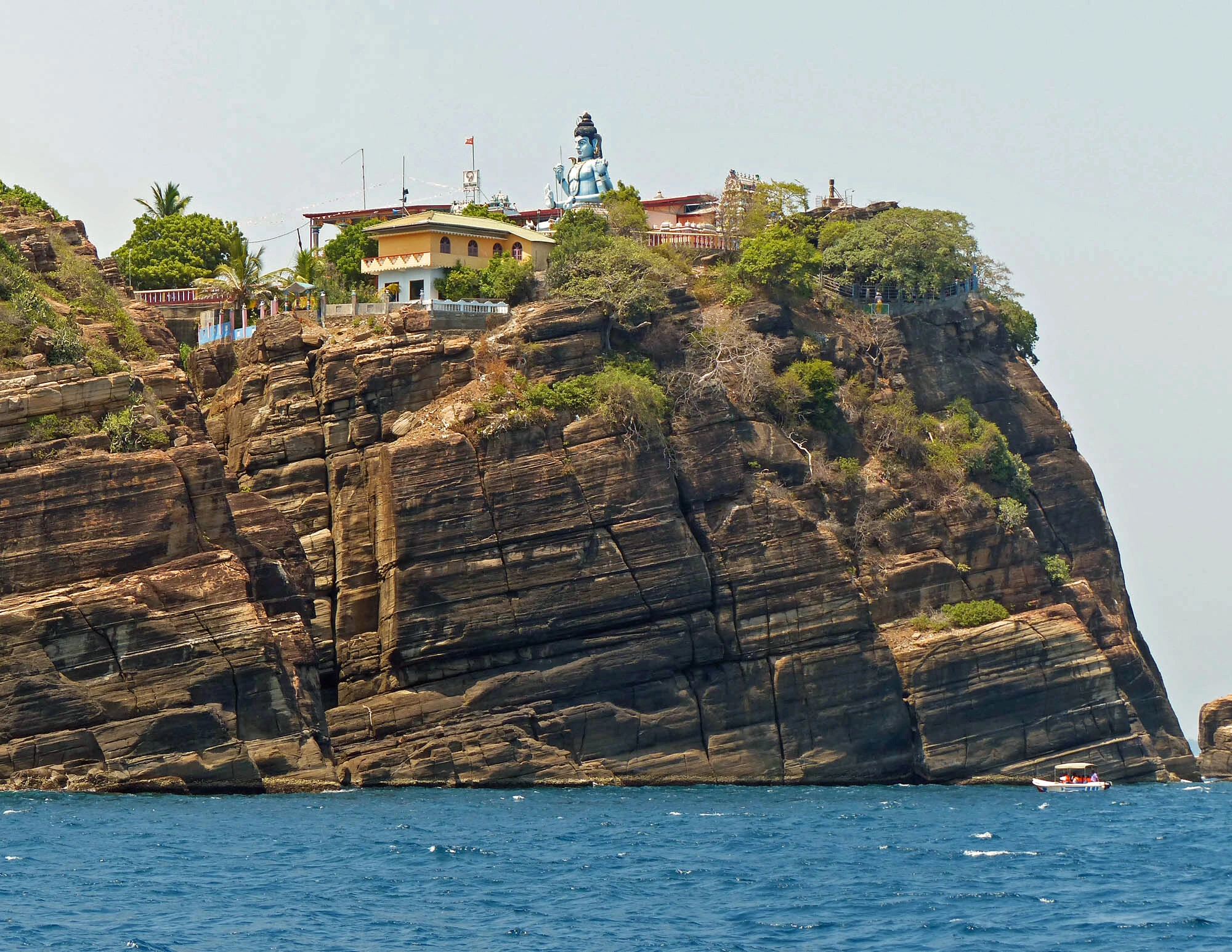 Koneswaram Temple perched on Swami Rock overlooking the Indian Ocean in Trincomalee, Sri Lanka